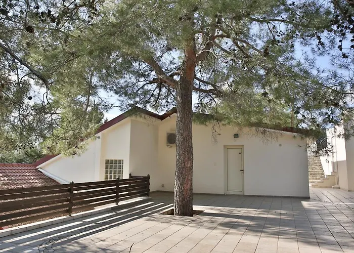 別荘 Nestor Hillside House By Trulycyprus *