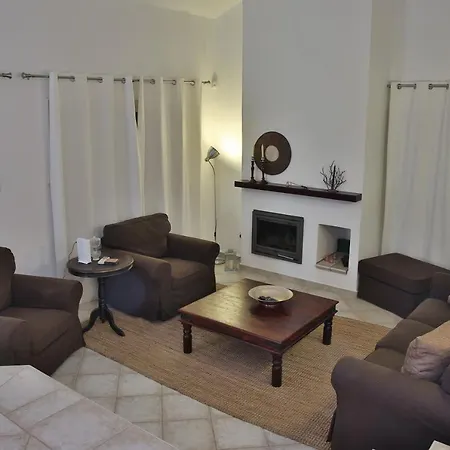 Дом отдыха Nestor Hillside House By Trulycyprus *