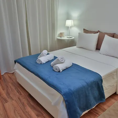 Nestor Hillside House By Trulycyprus * Мониатис