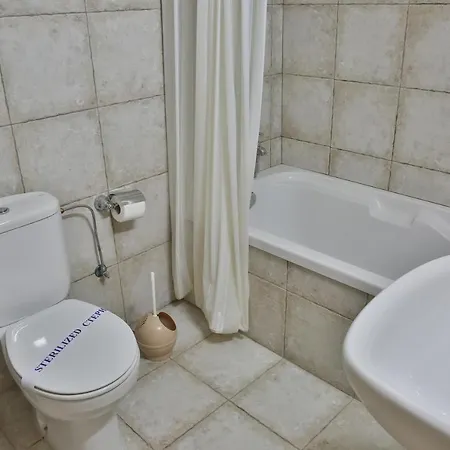 Dom wakacyjny Nestor Hillside House By Trulycyprus *