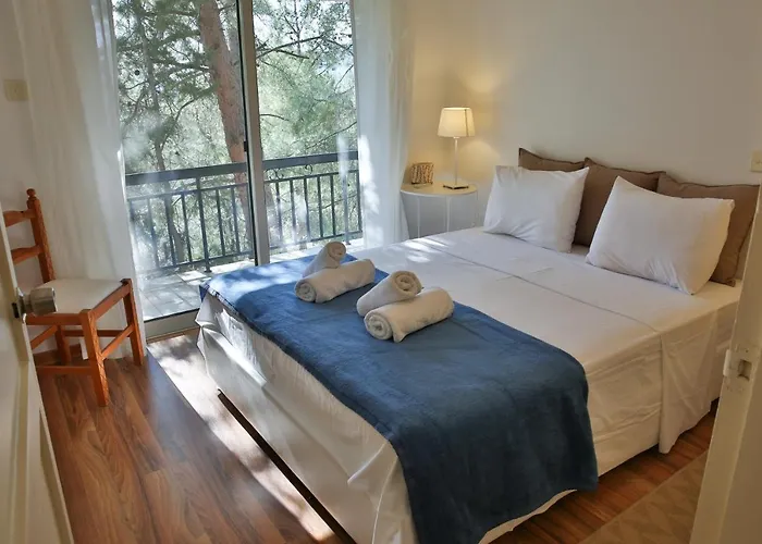 Дом отдыха Nestor Hillside House By Trulycyprus