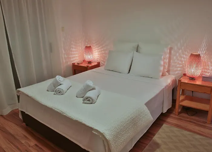 Nestor Hillside House By Trulycyprus * Мониатис